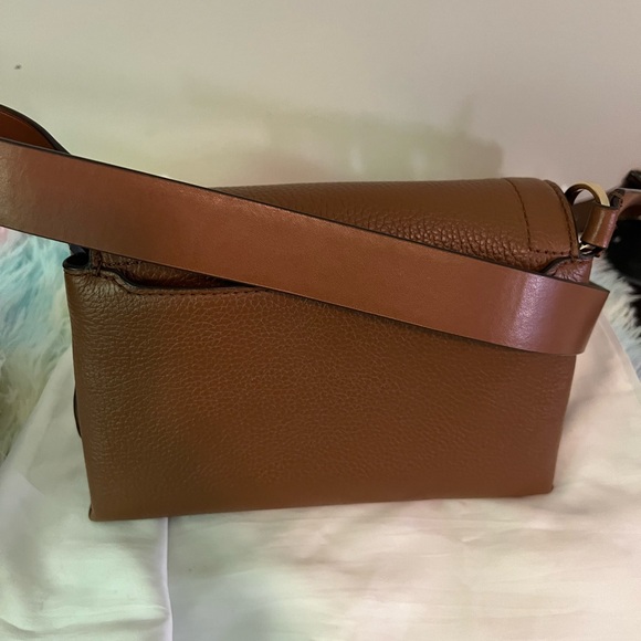 Michael Kors Crossbody - Picture 4 of 4